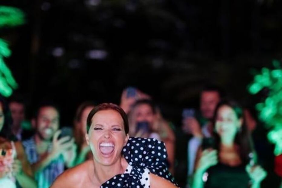 Cristina Ferreira  festejou 43º aniversário com festa de luxo  e muitos amigos