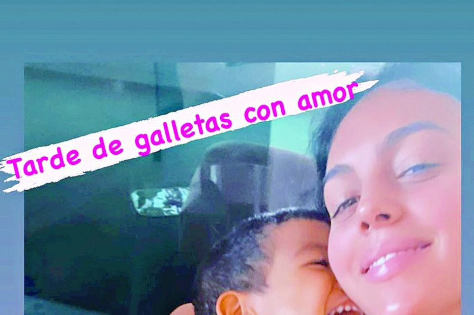 Georgina Rodríguez partilha os momentos com os filhos de Cristiano Ronaldo nas redes sociais e encanta os milhões de seguidores 