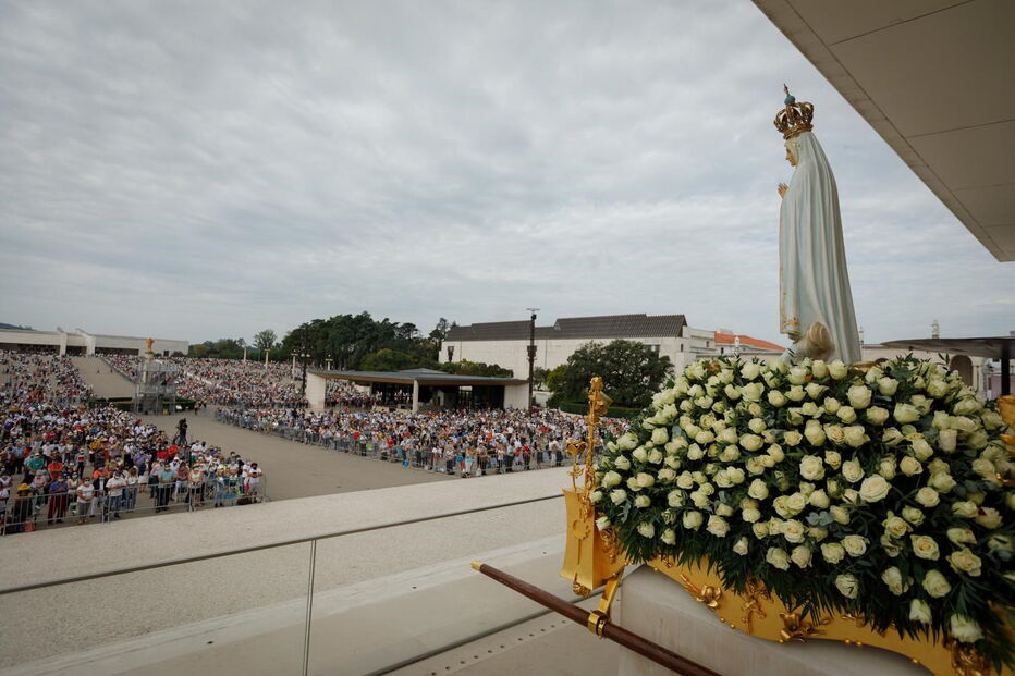 Peregrinos no Santuário de Fátima durante cerimónia religiosa de 13 de setembro, marcada pela forte afluência de peregrinos em Fátima, 13 de setembro 2020 em Fátima