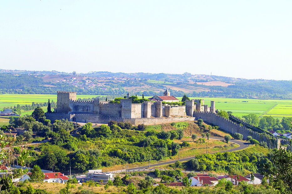 Imagem Castelo de Montemor-o-Velho 14281735.jpg (6949831) (Milenium)