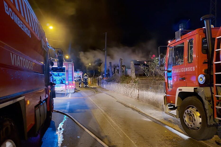 Incêndio em habitação em Nine
