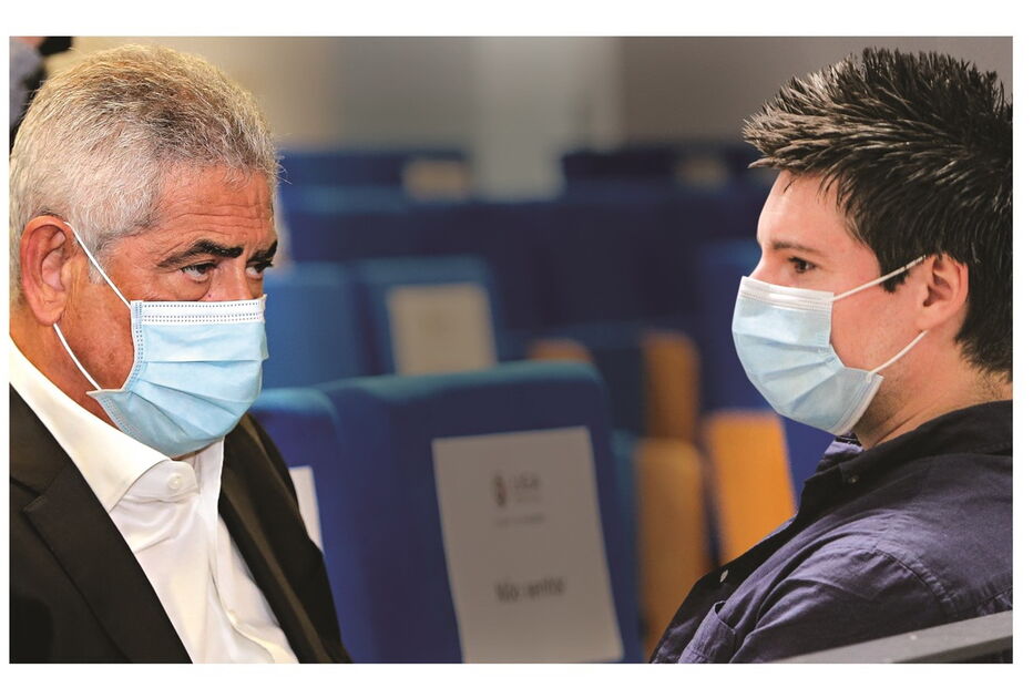 Imagem -P08-09 ABERTURA.jpg (6968297) (Milenium)