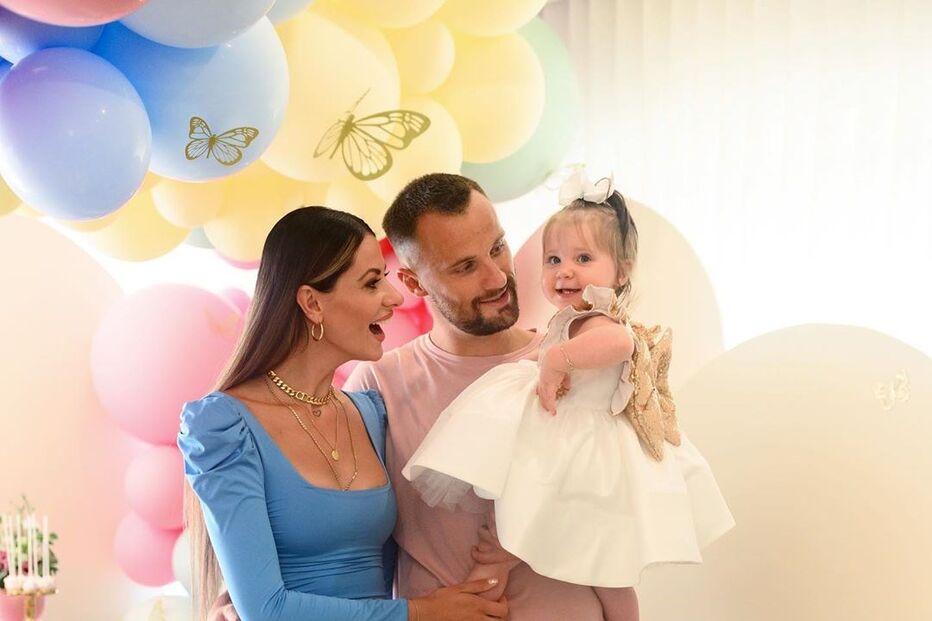 Festa de aniversário da filha de Haris Seferovic e Amina