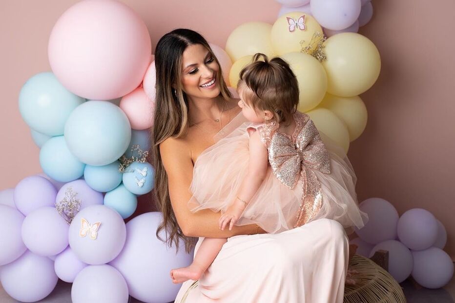 Festa de aniversário da filha de Haris Seferovic e Amina