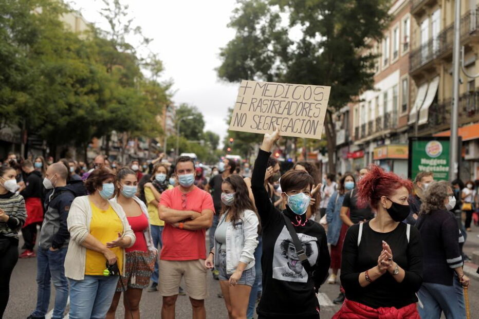 Centenas de pessoas em protesto na capital espanhola