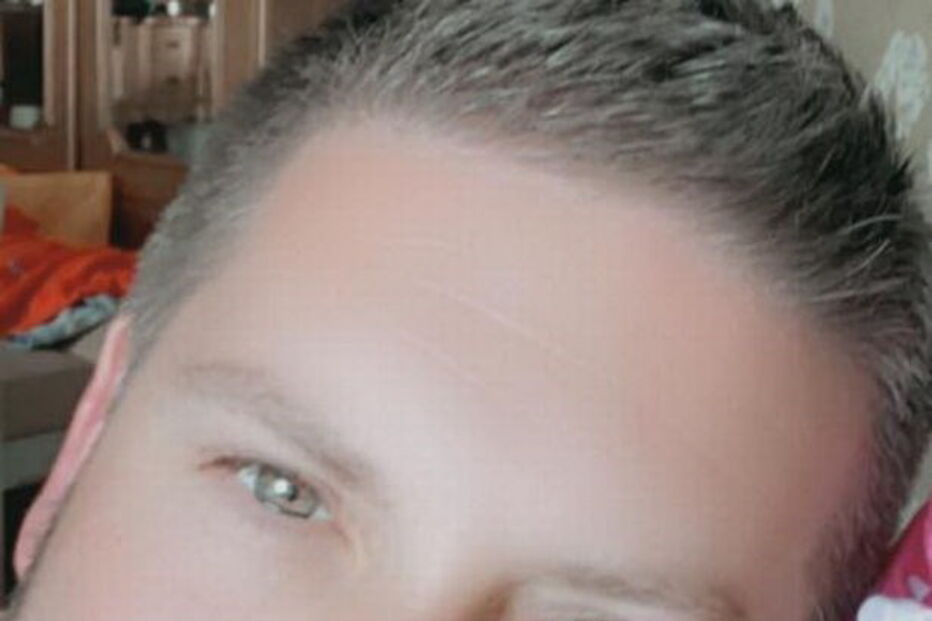 Zoe e Andrew foram alvo de processo disciplinar