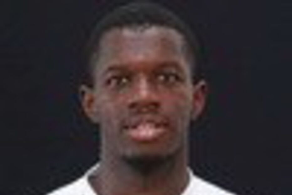 Carlos Miguel Tavares Oliveira, conhecido por Carlitos