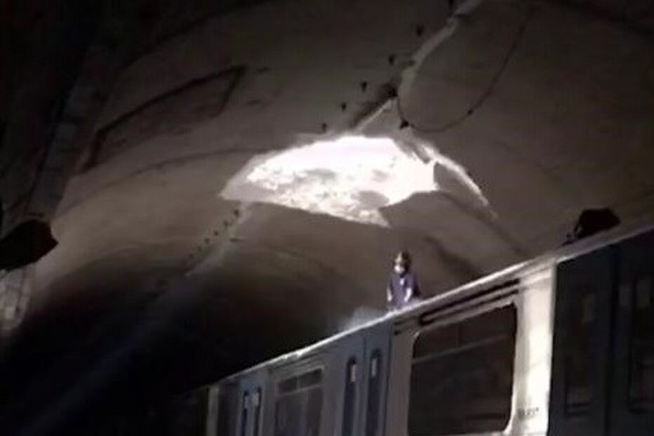 Imagens que falam por si: um buraco na galeria do metropolitano provocou um acidente ontem à tarde. Responsável da empresa diz que reparação é delicada