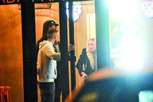 Madonna 'apanhada' a jantar fora no Estoril