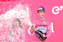 João Almeida lidera no Giro de Itália 2020