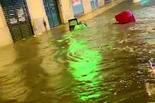 Rua das Pretas, em Lisboa, ao fim da tarde ficou intransitável  
