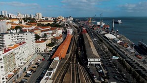 Bloco de Esquerda retira proposta de transportes gratuitos em Lisboa para contribuir na iniciativa de Moedas