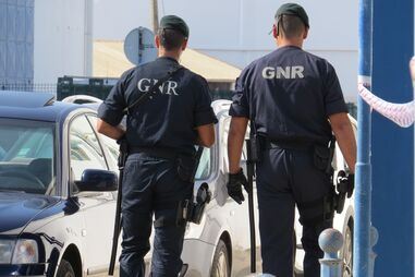 GNR foi chamada ao local e investiga o assalto