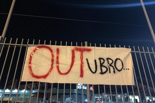 Tarjas contra Vieira