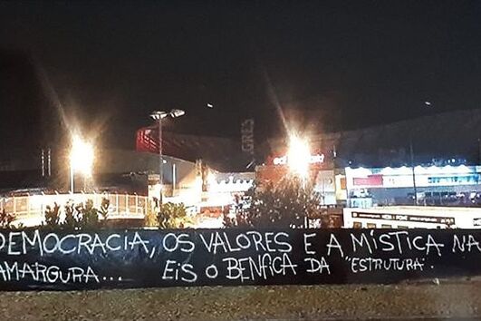 Tarjas contra Vieira