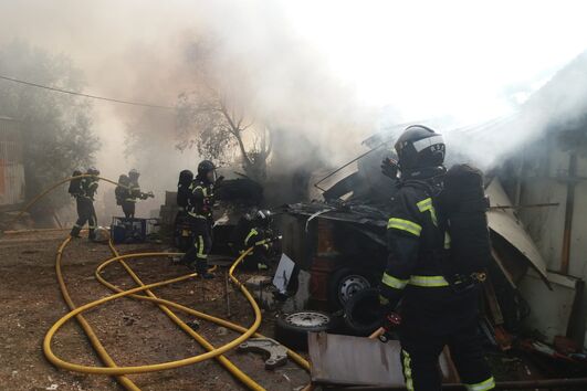 Fogo começou em barracão na Charneca do Lumiar