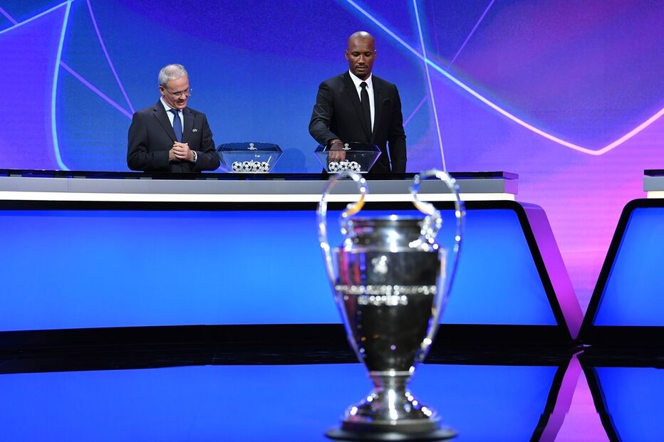 Didier Drogba, antigo jogador, participou ontem no sorteio da fase de grupos da milionária Liga dos Campeões