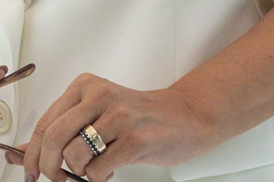 O anel oferecido por Casinhas.jpg