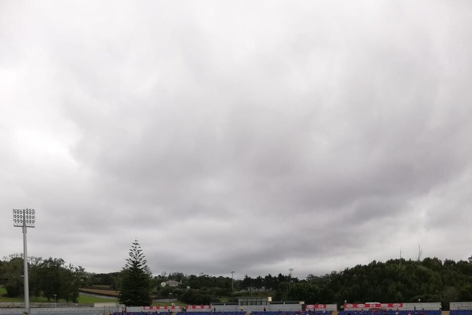 Adeptos regressam às bancadas na Liga NOS. Veja as imagens do Santa Clara-Gil Vicente