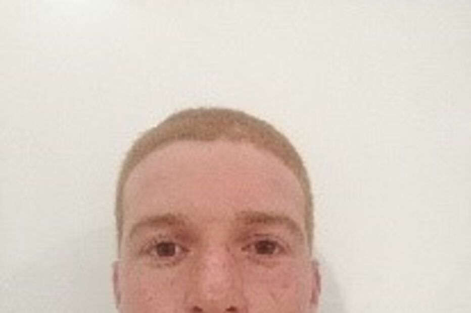 Ayoub Enjemawi está em fuga