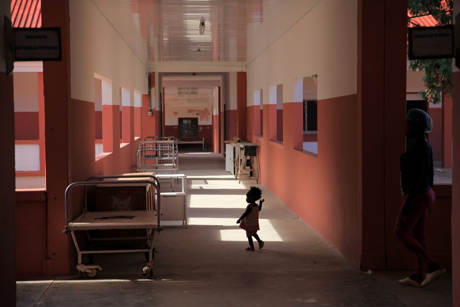 Hospital, Angola
