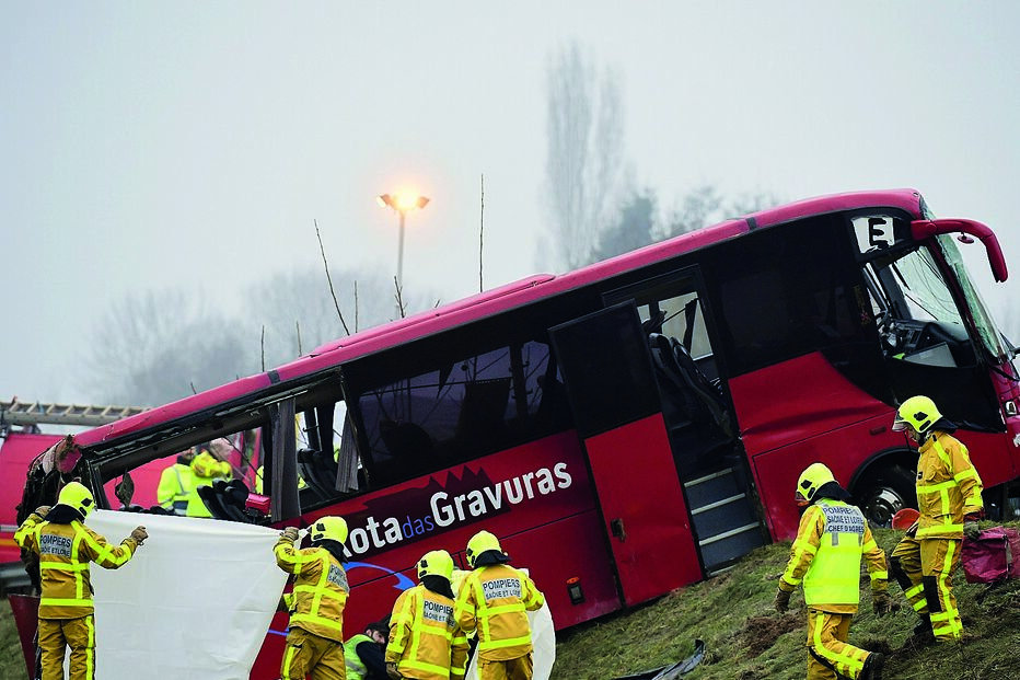 Autocarro despistou-se na Estrada Centro Europa Atlântica, em Charolles, em 2017 