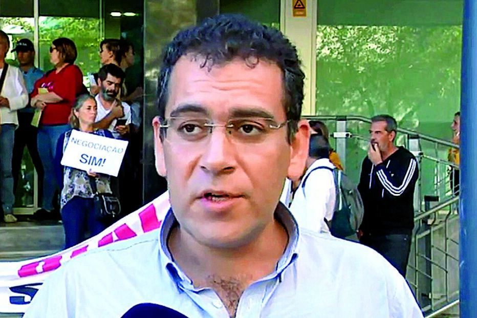 Imagem CAIXA Sebastião Santana frente comum  33169777.jpg (7307992) (Milenium)