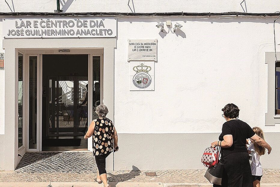 Irregularidades na instituição foram detetadas pela Segurança Social 