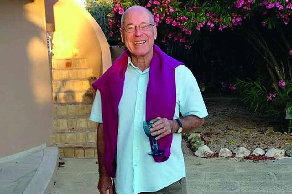 David Oliver junto ao cão Rufus