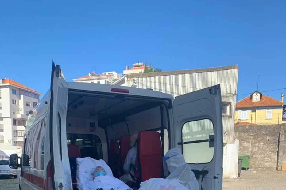  Hospital das Forças Armadas recebe quatro doentes com Covid-19 do Hospital de São João