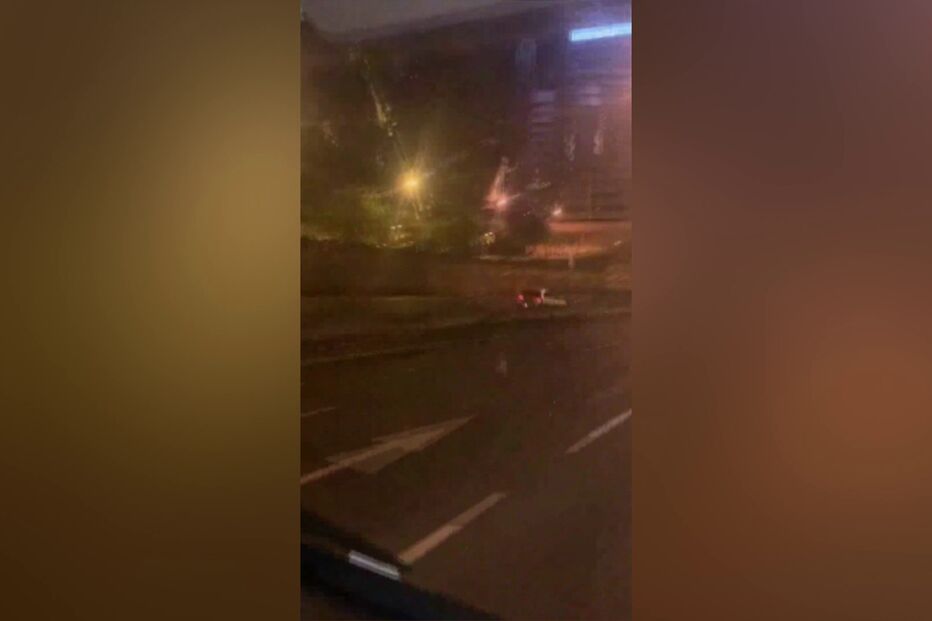 Carro em contramão no Eixo Norte-Sul 