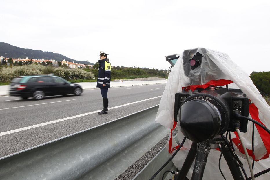 Radares, velocidade, autoridades
