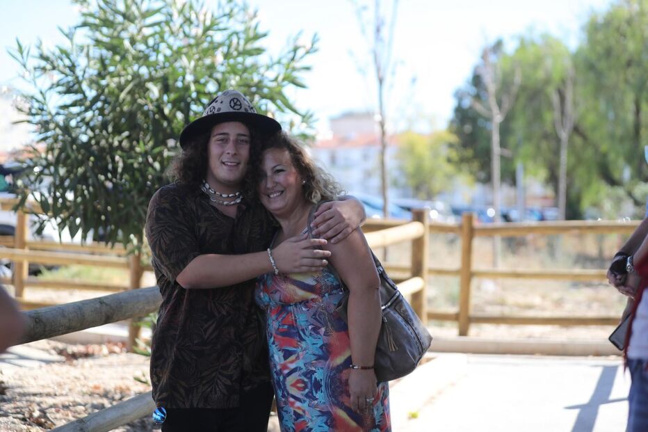 André Filipe com a mãe.JPG