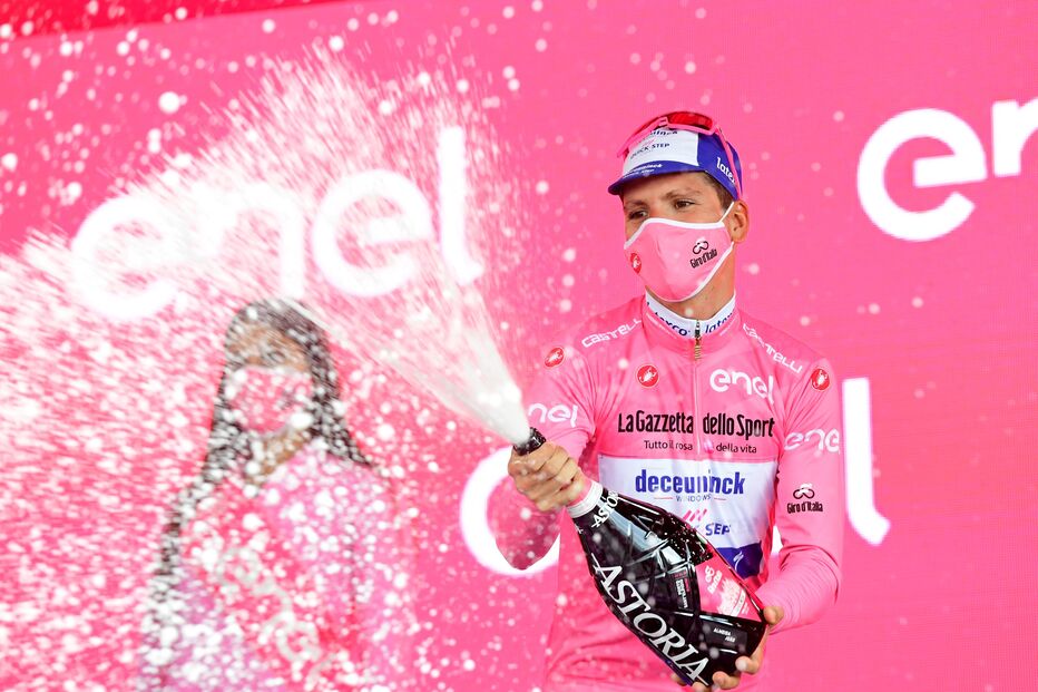 João Almeida lidera no Giro de Itália 2020