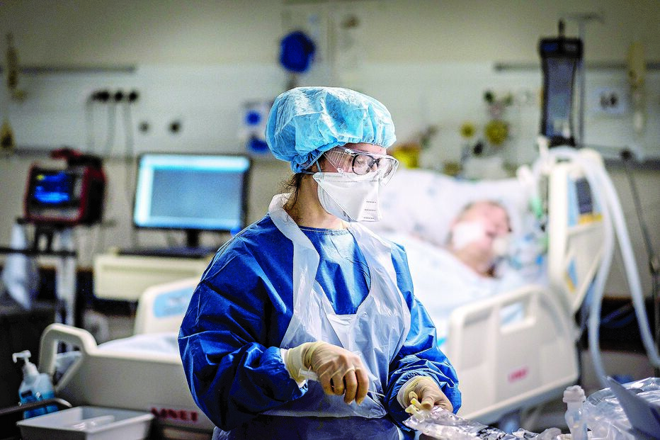 Camas disponíveis para doentes Covid-19 começam a escassear em Enfermaria e Cuidados Intensivos