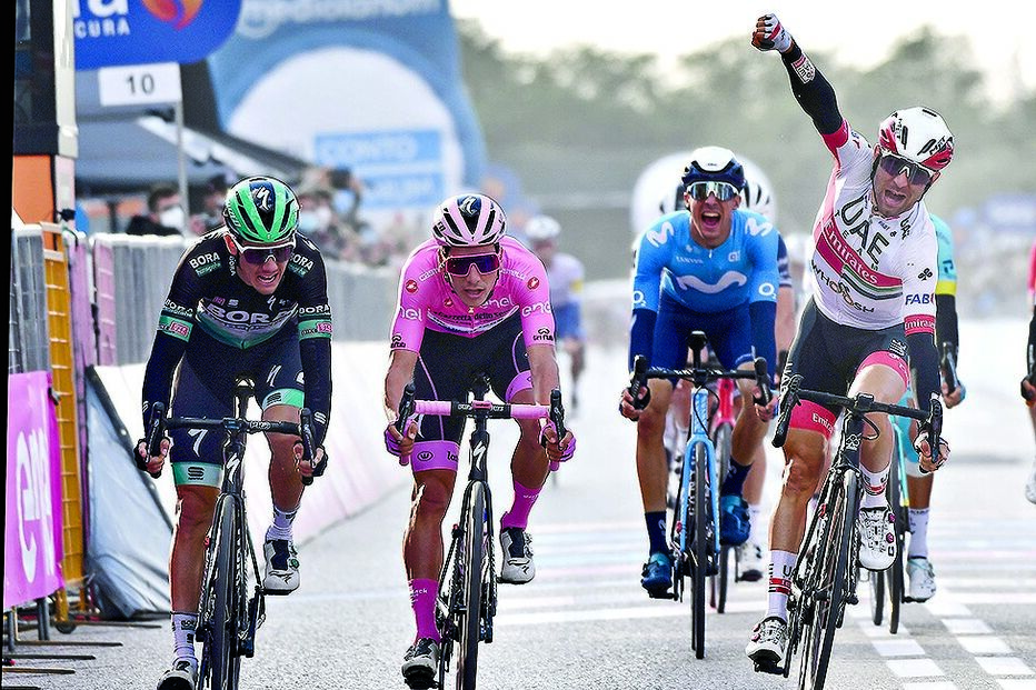 João Almeida ficou em 2º lugar - só foi batido por Diego Ulissi