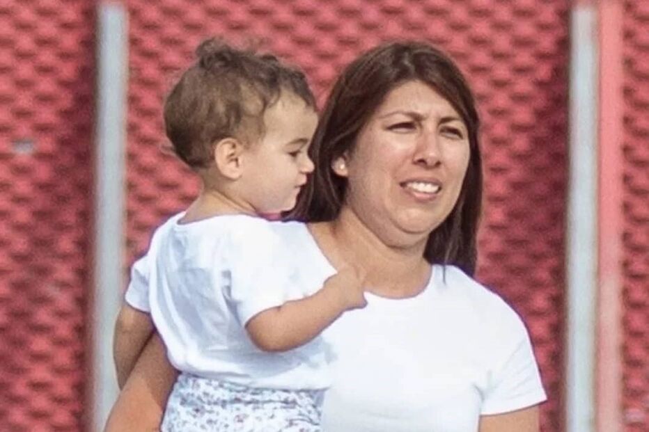 A ama dos filhos de Ronaldo.jpg