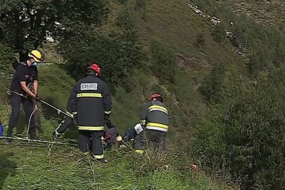 Homem resgatado após cair de ravina com 15 metros em Gondomar
