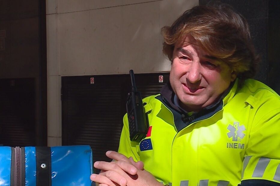 Técnica da Segurança Social fez relatório com base num telefonema e retirou crianças à mãe