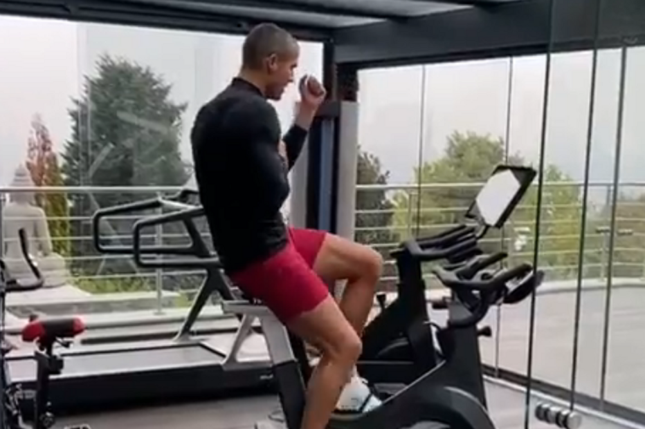 2020-10-21_12_27_19 ronaldo.png