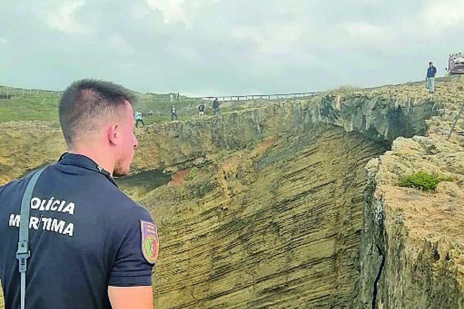 Resgate foi feito com cordas