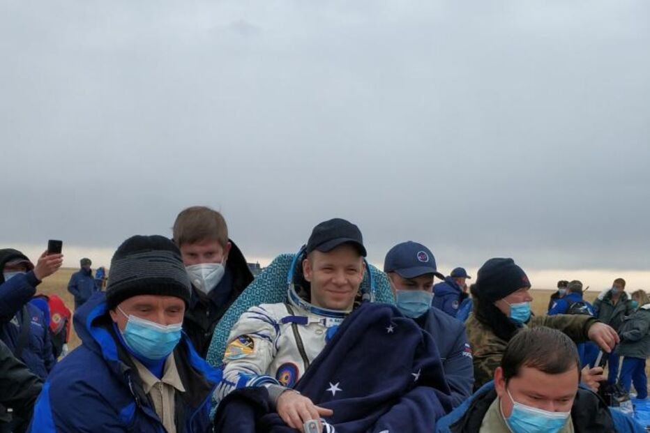 Após 196 dias no espaço, foi assim o regresso da tripulação da Estação Espacial à Terra