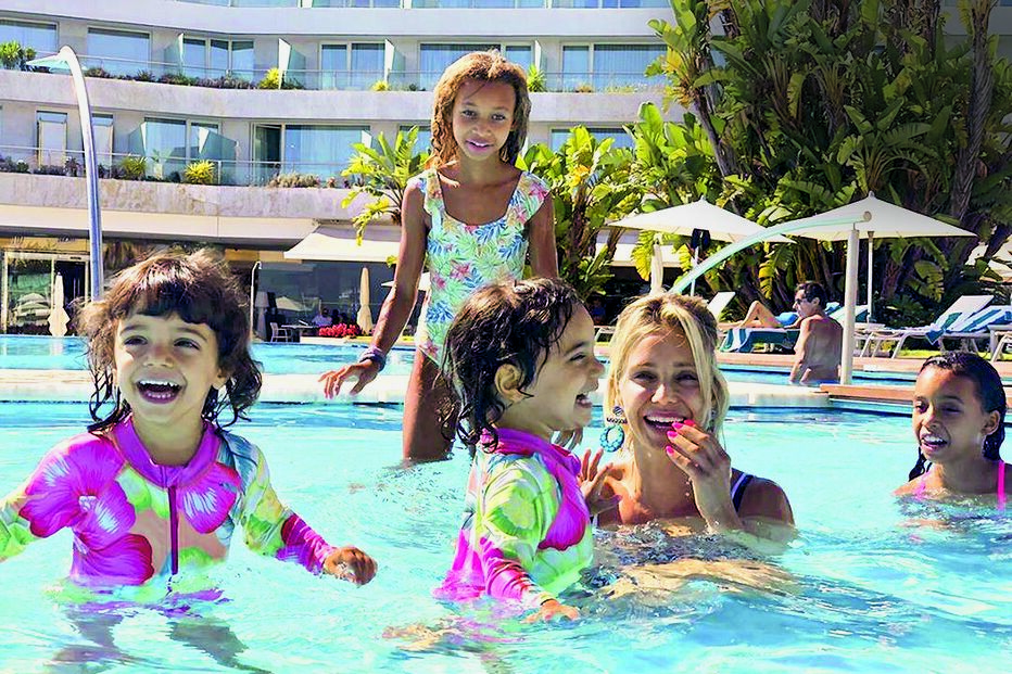 Luciana Abreu com Lyonce, Lyannii, Amoor e Valentine