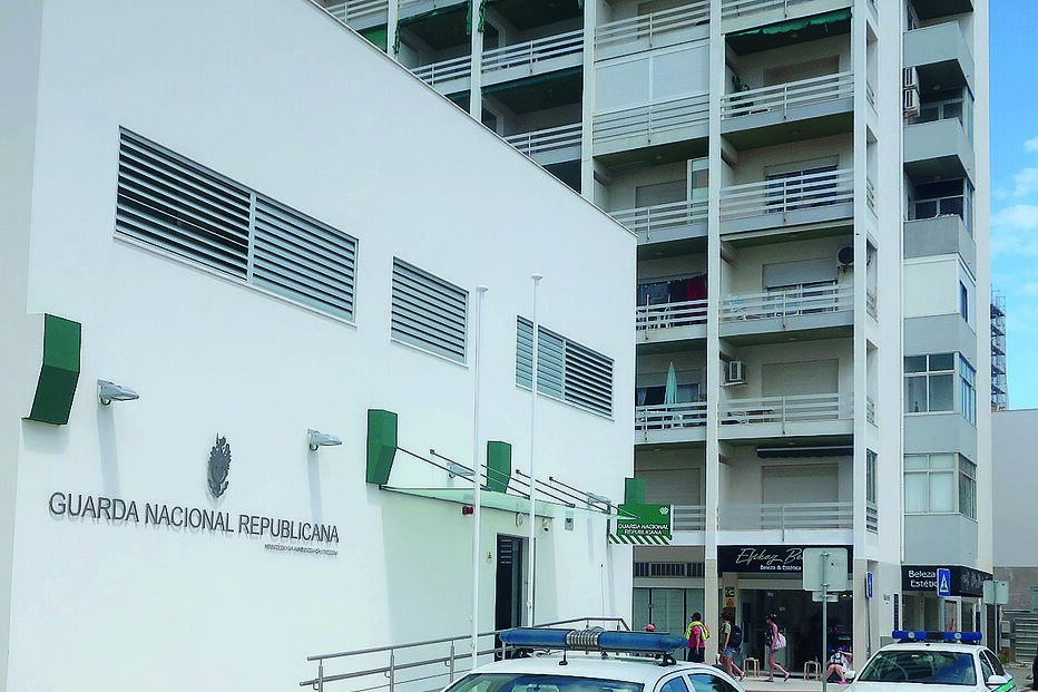 Suspeito foi detido por militares do Subdestacamento Territorial de Quarteira  