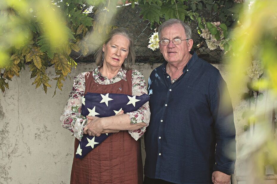 Barbara Friedhoff está em Portugal há 40 anos e James Ross há 21. Já votaram Donald Trump em 2016 e agora tencionam repetir 