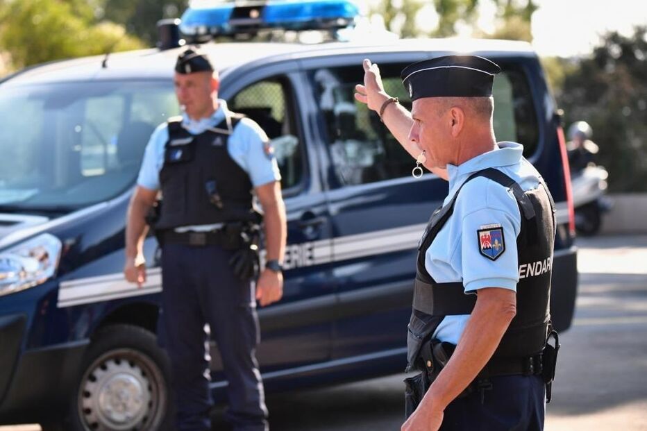 2020-10-24_00_15_35 gendarmerie.jpg