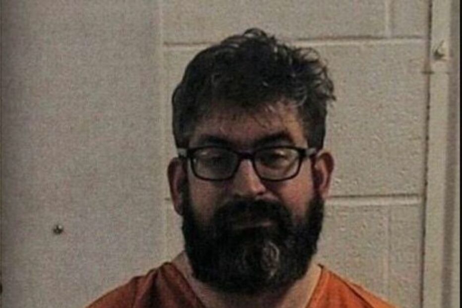 Bob Lee Allen e Thomas Evans Gates foram detidos por se fazerem passar por médicos