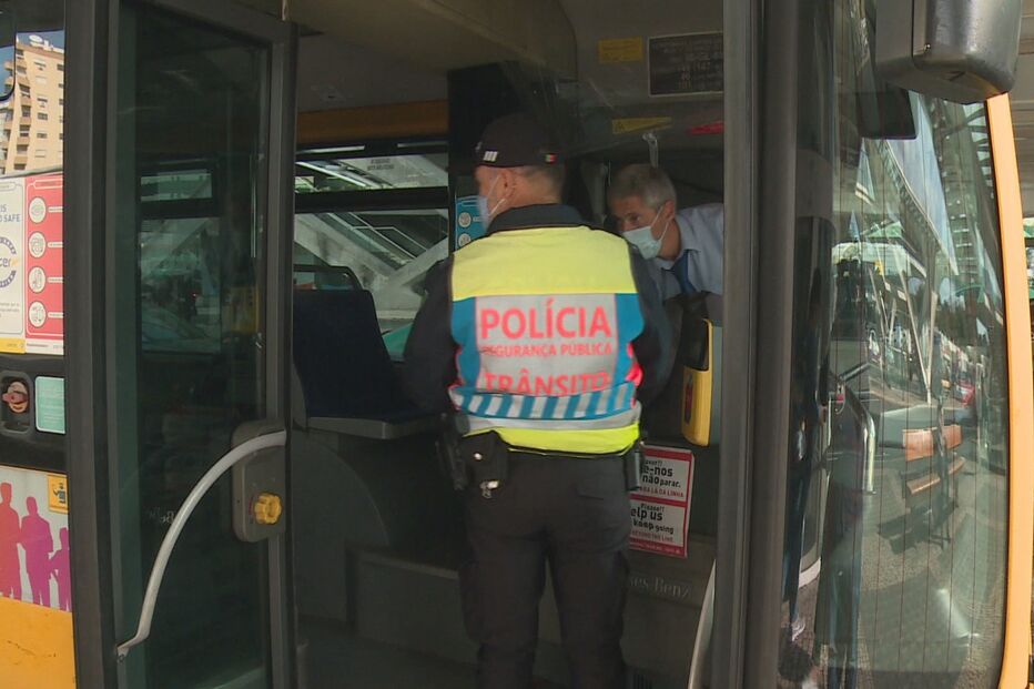 Fiscalização nos transportes públicos de Lisboa