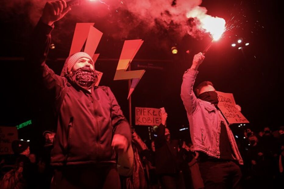 Manifestações contra a nova lei do aborto em Varsóvia