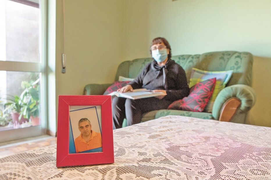 Local onde o homem foi agredido após avançar em defesa das vítimas